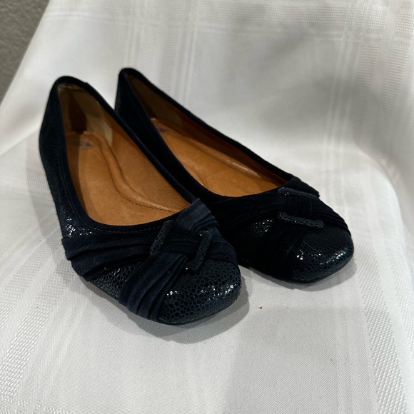 Nurture Blue Suede Loafer size 8.5 m - Picture 2 of 7